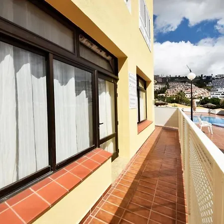 Апартаменти Adeje *