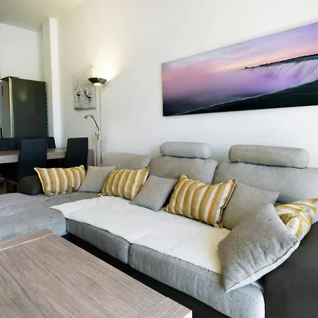 Апартаменти Adeje *